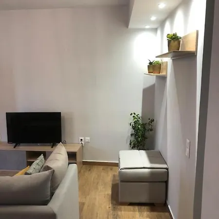 Evi'S Comfy House Apartment Kontokali Exterior photo