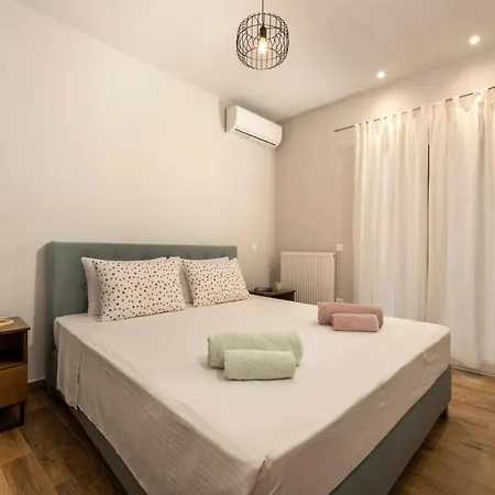 Evi'S Comfy House Apartment Kontokali Exterior photo
